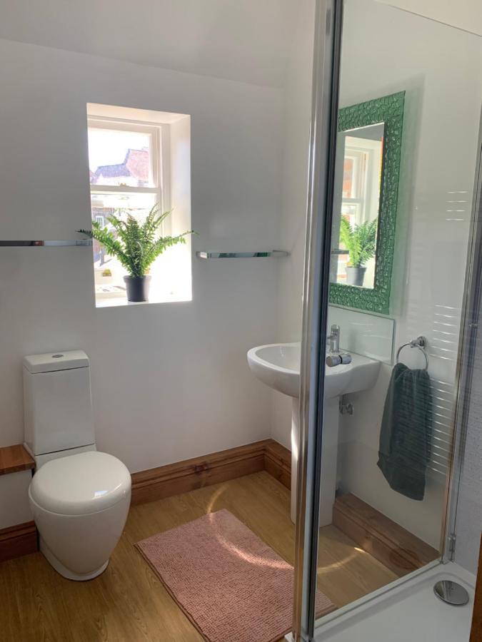 Stunning 1 Bedroom Self Contained Apartment Hythe  Buitenkant foto